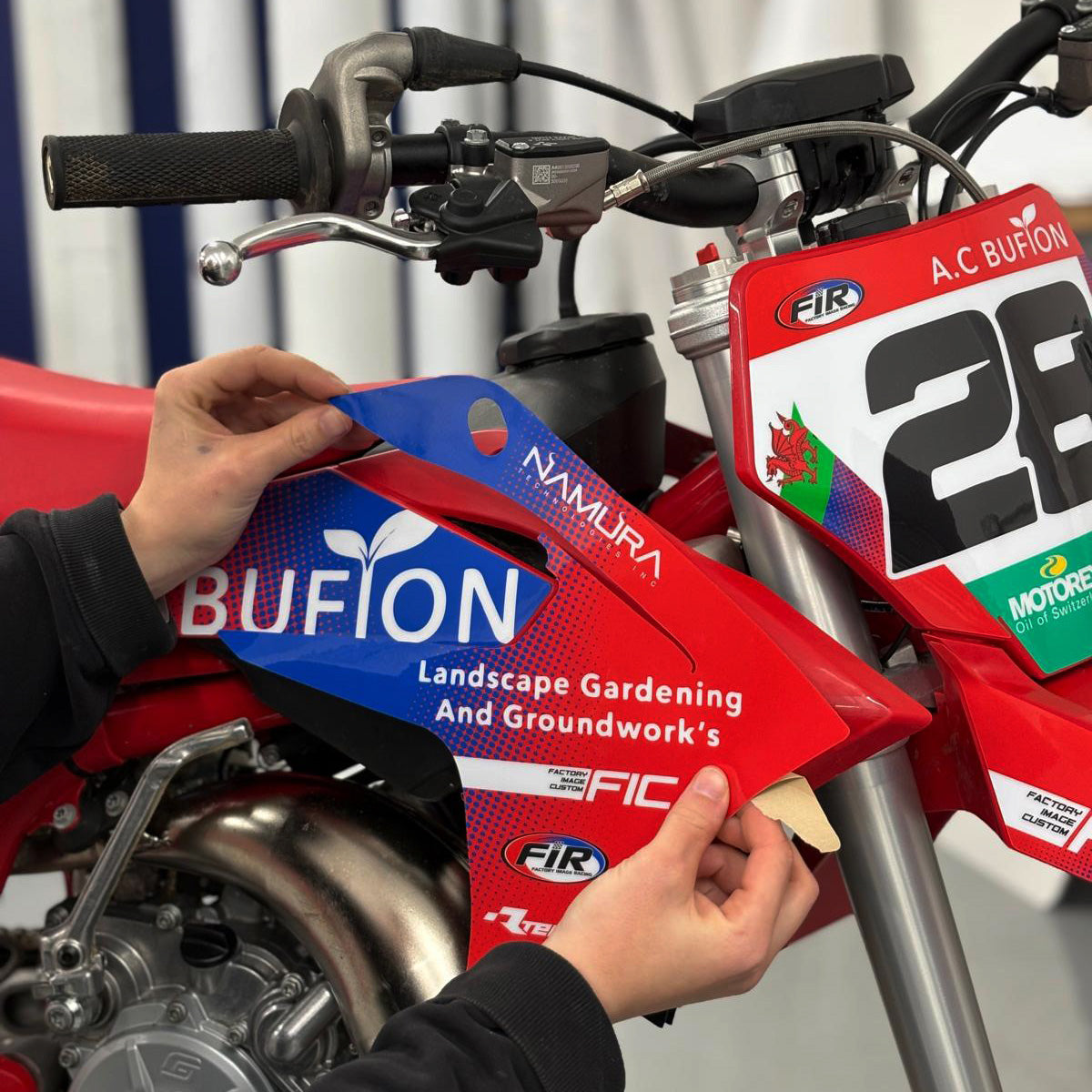 Graphics & Decal Fitting Service