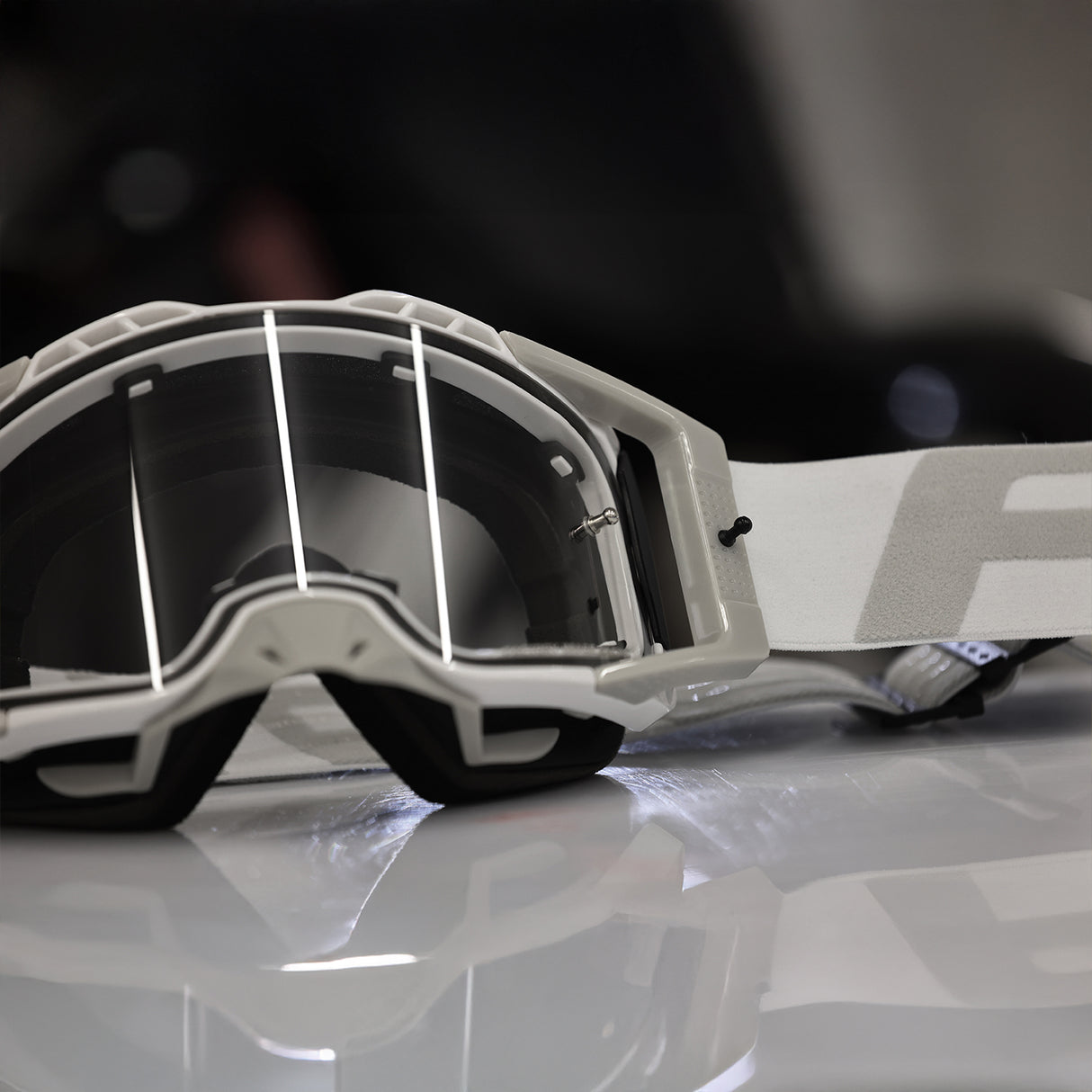 FIR NANO MOTOCROSS ENDURO ARCTIC WHITE GOGGLES, ANTI-FOG TAC LENS, BAG & LENS WIPE INCLUDED