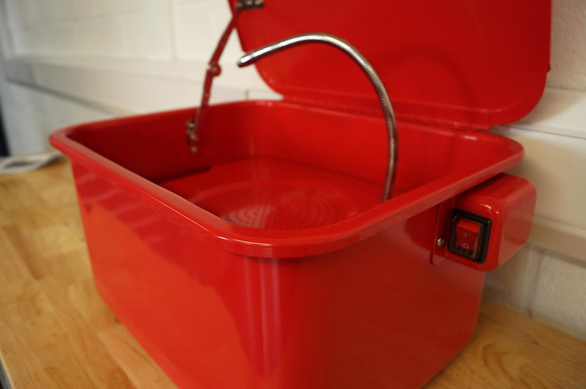 3.5 Gallon Bench-Mounted Electric Parts Washer